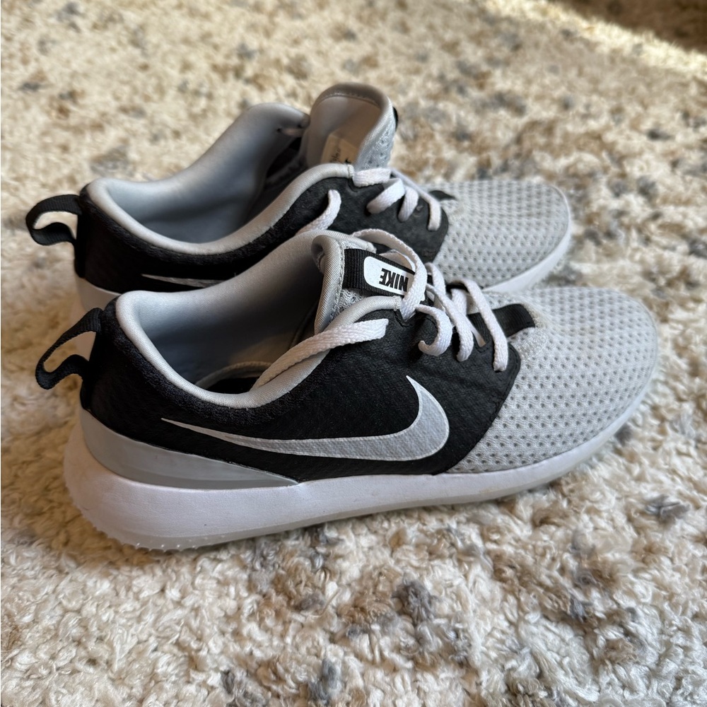 Nike Kids Black and White Sneakers